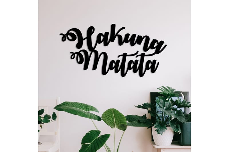 Hakuna Matata Väggdekor - Svart - Inredning & dekor - Väggdekor - Skyltar - Plåtskylt