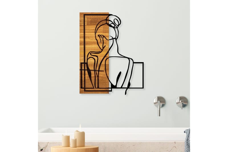 Woman Posture Väggdekor - Svart/Ljus Valnöt - Inredning & dekor - Väggdekor - Skyltar - Plåtskylt