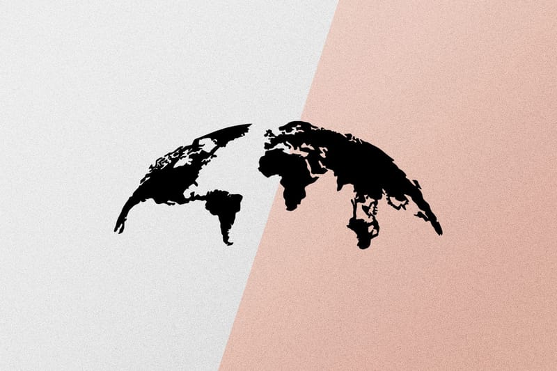 WORLD MAP SMALL 100 cm Väggdekor Svart - Inredning & dekor - Väggdekor - Skyltar - Plåtskylt