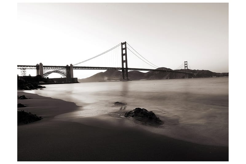 FOTOTAPET San Francisco Golden Gate Bridge B&W 200x154 - Artgeist sp. z o. o. - Inredning & dekor - Väggdekor - Tapeter & tapettillbehör - Fototapeter