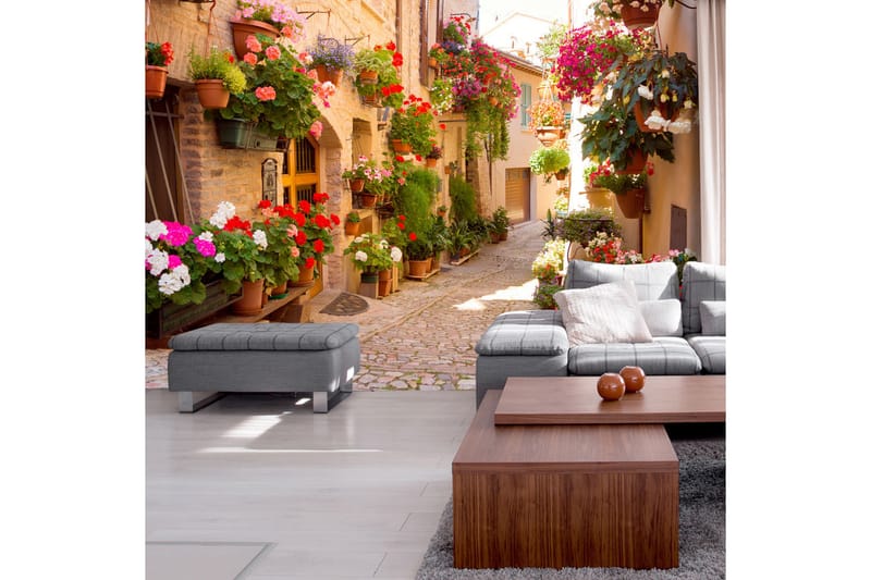FOTOTAPET The Alley In Spello Italy 200x140 - Artgeist sp. z o. o. - Inredning & dekor - Väggdekor - Tapeter & tapettillbehör - Fototapeter