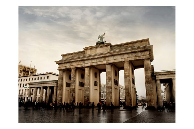 Fototapet Turister Nära Brandenburger Tor 200x154 - Artgeist sp. z o. o. - Inredning & dekor - Väggdekor - Tapeter & tapettillbehör - Fototapeter