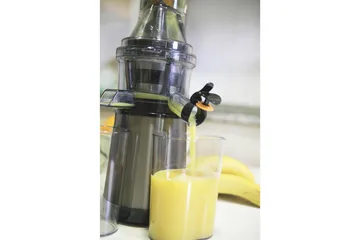 Juicepress Black+Decker Slow Juicer BXJE200E Borstat Rostfritt Stål - Grå - Kök & hushåll - Hushållsmaskiner & vitvaror - Köksmaskiner - Juicepress & juicemaskiner - Slowjuicer