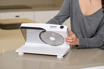 Skärmaskin Taurus Cutmaster Compact 100W 17 cm - Silver - Kök & hushåll - Hushållsmaskiner & vitvaror - Köksmaskiner - Skära & mala - Skärmaskiner