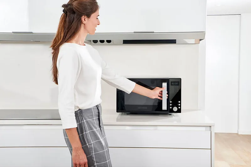 Mikrovågsugn Black+Decker Digital 900W 23L Svart - Svart - Kök & hushåll - Hushållsmaskiner & vitvaror - Köksmaskiner - Värma & koka - Mikrovågsugnar