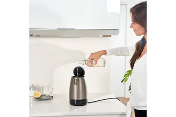 Vattenkokare Black+Decker 2200W 1.7L Borstat Rostfritt Stål - Silver - Kök & hushåll - Hushållsmaskiner & vitvaror - Köksmaskiner - Värma & koka - Vattenkokare