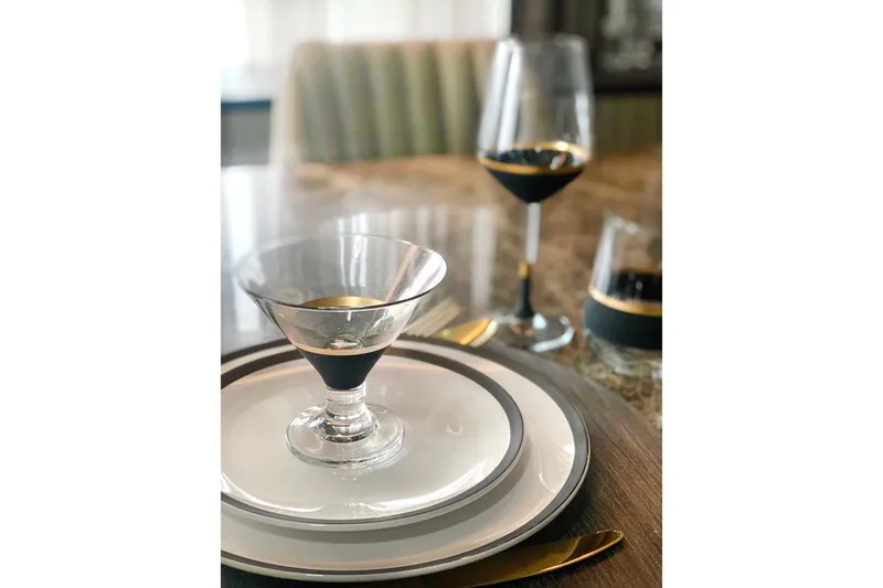 Glass Set 6-pack - Svart/Guld - Kök & hushåll - Servering & dukning - Dricksglas - Cocktailglas