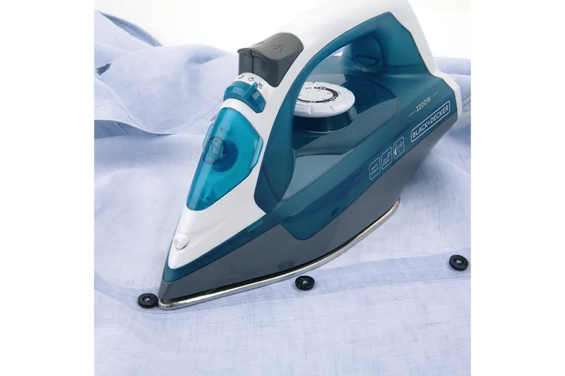 Ångstrykjärn Black+Decker 2200W Blå - Blå||Svart - Kök & hushåll - Städ & klädvård - Klädvård - Ångstrykjärn & ångstation