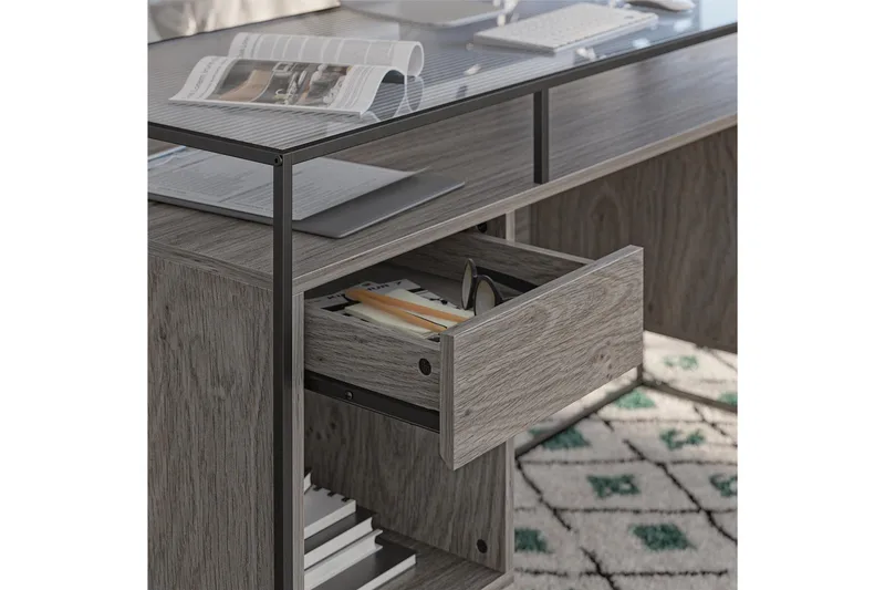 Bradford Skrivbord 141 cm Grå - Queer Eye - Möbler - Bord