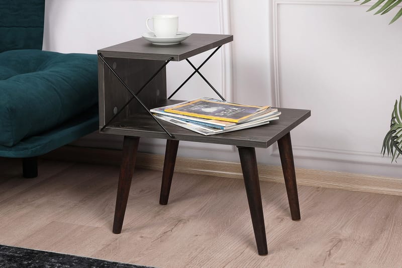 Kaysie Retro Sängbord 50 cm med Trä- och Valnötsutseende, Förvaring med Hyllor - Mörkbrun - Möbler - Bord
