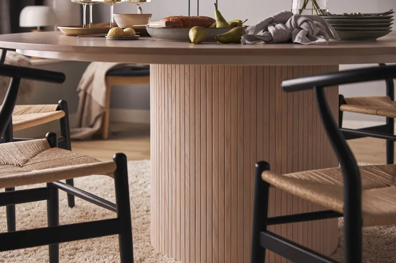 Kopparbo Runt Matbord 180 cm - Vitlaserat Ek / Ljus / Trä - Möbler - Bord