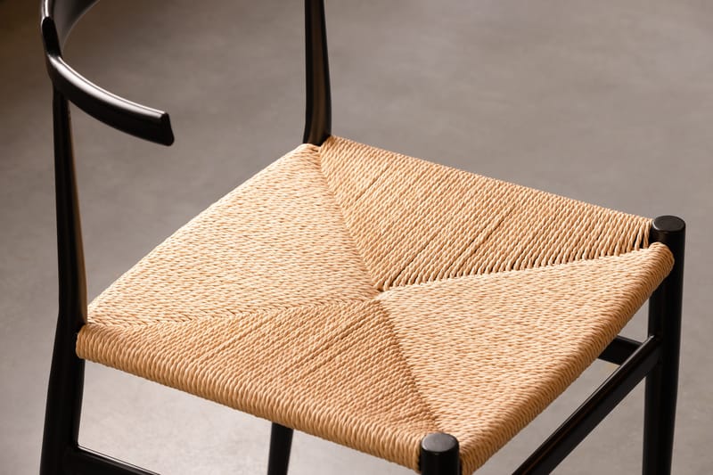 Kopparbo Runt Matbord i trä 130 cm - Svart / Ribbad - Möbler - Bord