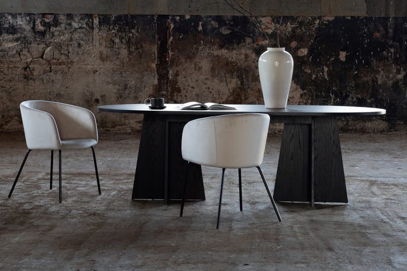 Matbord Venture Home Bootcut Matbord 230x115x75 cm Oval Black - Möbler - Bord