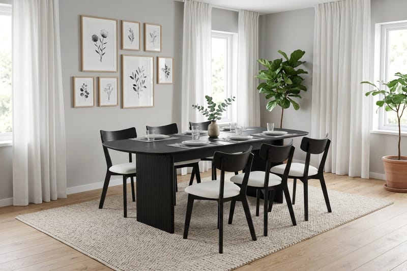 Alma Matgrupp 220 cm rektangulärt i Svart med 6 Amelia Matstolar med Dyna - Svartlaserad ek - Möbler - Matplats - Matgrupp & matbord med stolar
