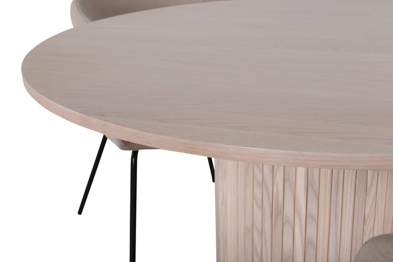 Bianca Matbord 110 cm Runt med 4 Berit Karmstol med Armstöd - Möbler - Matplats - Matgrupp & matbord med stolar