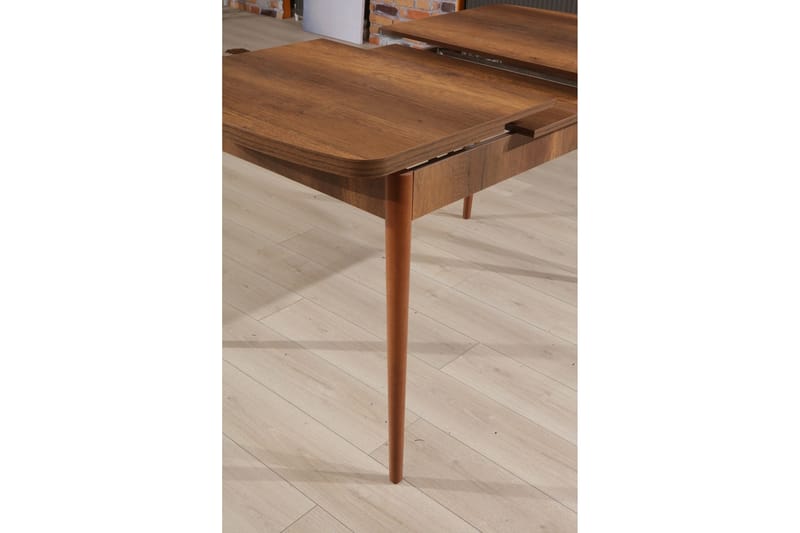 Darnel Utdragbart Rektangulärt Matbord 132 cm med Trä- och Valnötsutseende - Brun - Möbler - Matplats - Matbord & köksbord