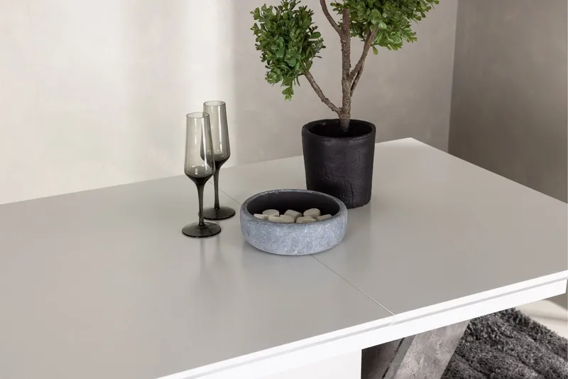 Disa Utdragbart Rektangulärt Matbord 120–160 cm med Betongutseende - Vit - Möbler - Matplats - Matbord & köksbord