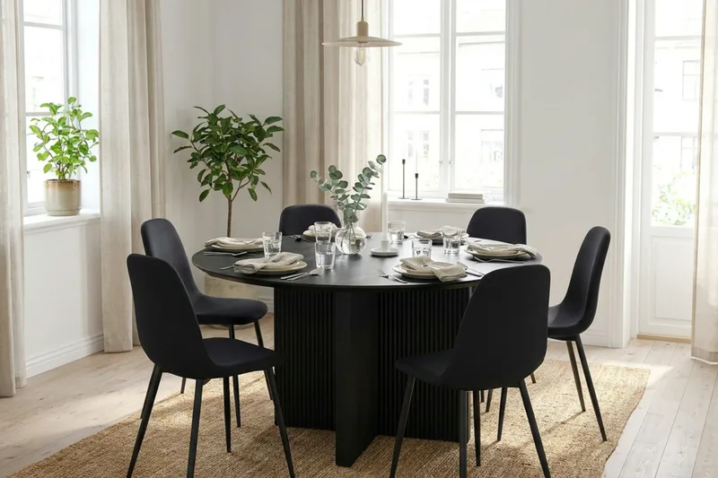 Edda Matgrupp runt 130 cm Svart med 6 Nibe Matstolar - Svart - Möbler - Matplats - Matgrupp & matbord med stolar