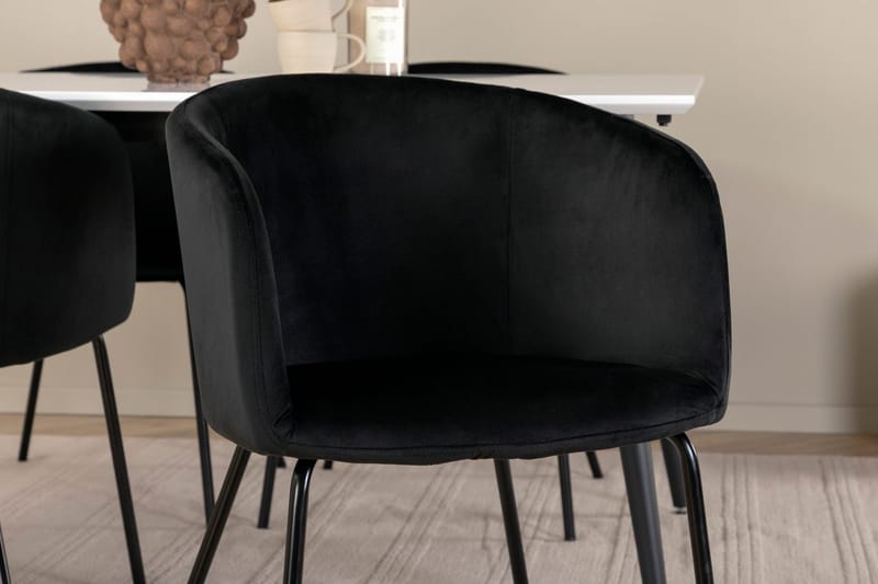 Jimmy Förlängningsbart Matbord 150 cm med 4 Berit Karmstol med Armstöd - Möbler - Matplats - Matgrupp & matbord med stolar