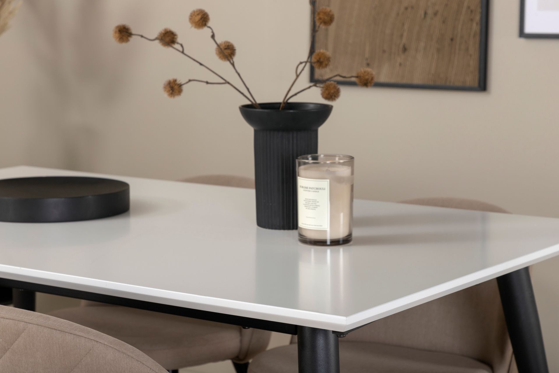 Jimmy Matgrupp 150 cm Rektangulär med 4 Velvet stolar - Beige - Möbler - Matplats - Matgrupp & matbord med stolar
