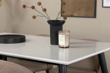 Jimmy Matgrupp 150 cm Rektangulär med 4 Velvet stolar - Beige - Möbler - Matplats - Matgrupp & matbord med stolar