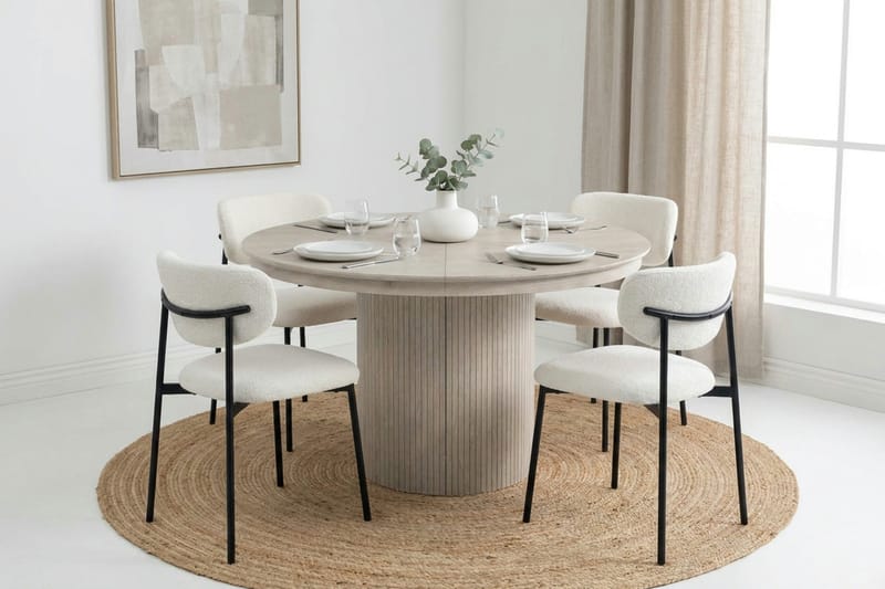 Kopparbo Förlängningsbart runt 120-220 cm Vitlaserad med 4 Lucy Matstolar - Vitlaserad/Vit - Möbler - Matplats - Matgrupp & matbord med stolar