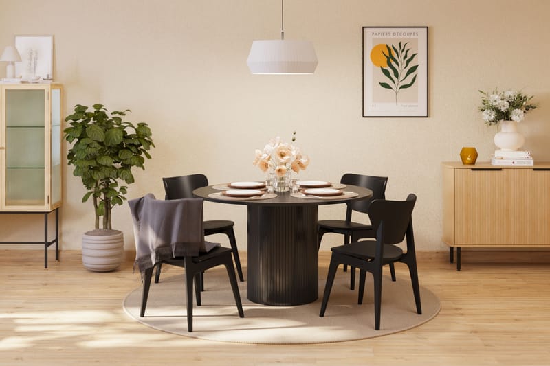 Kopparbo Matbord Runt 130 cm Svart med 4 st HULSIG Matstol Svart - Möbler - Matplats - Matgrupp & matbord med stolar