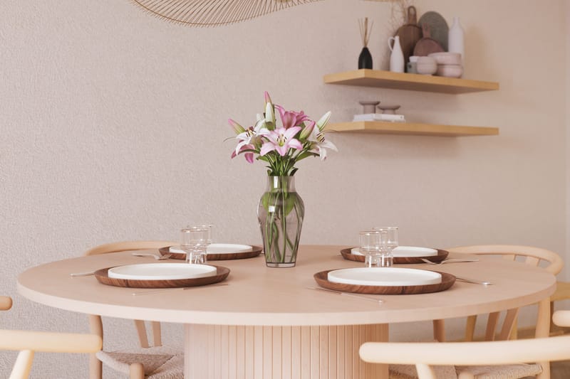 Kopparbo Matgrupp 130 cm Rund med 4 Dastoori Matstol - 2220068-4,2223288-1 - Beige - Möbler - Matplats - Matgrupp & matbord med stolar