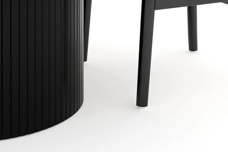 Kopparbo Matgrupp förlängningsbart 130-180 cm Rund med 4 Dastoori Matstol - 2220067-4,2229282-1 - Svart - Möbler - Matplats - Matgrupp & matbord med stolar