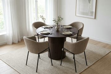 Kopparbo Matgrupp runt 110 cm Rökt Ek med 4 Filip Matstolar - Rökt ek - Möbler - Matplats - Matgrupp & matbord med stolar