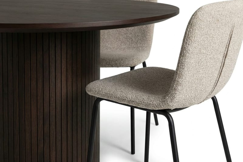 Kopparbo Matgrupp runt 110 cm Rökt Ek med 4 Katy Matstolar - Rökt ek - Möbler - Matplats - Matgrupp & matbord med stolar