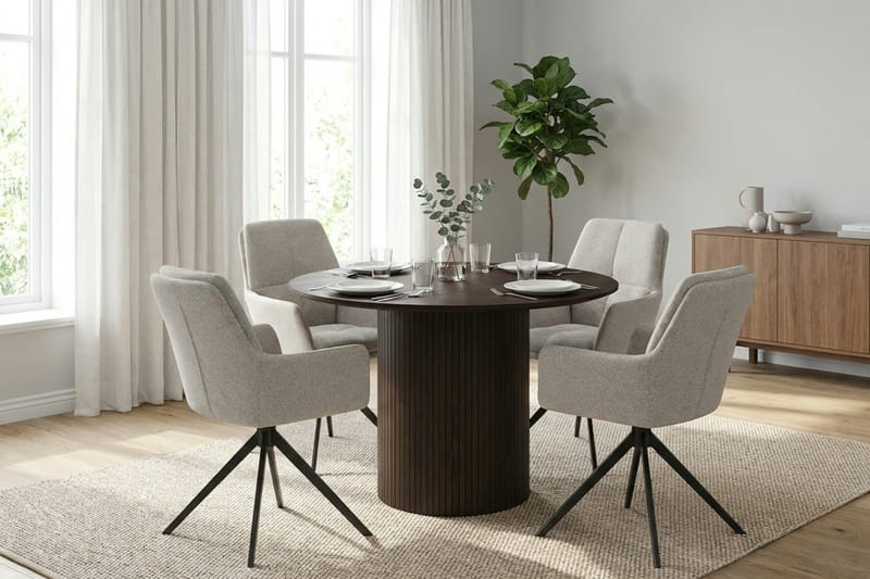 Kopparbo Matgrupp runt 110 cm Rökt Ek med 4 Torsby Matstolar - Rökt ek - Möbler - Matplats - Matgrupp & matbord med stolar