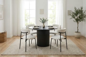 Kopparbo Matgrupp runt 110 cm Svart med 4 Lucy Matstolar - Svart - Möbler - Matplats - Matgrupp & matbord med stolar