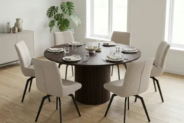 Kopparbo Matgrupp runt 130 cm Rökt Ek med 6 Mora Matstolar - Rökt ek - Möbler - Matplats - Matgrupp & matbord med stolar