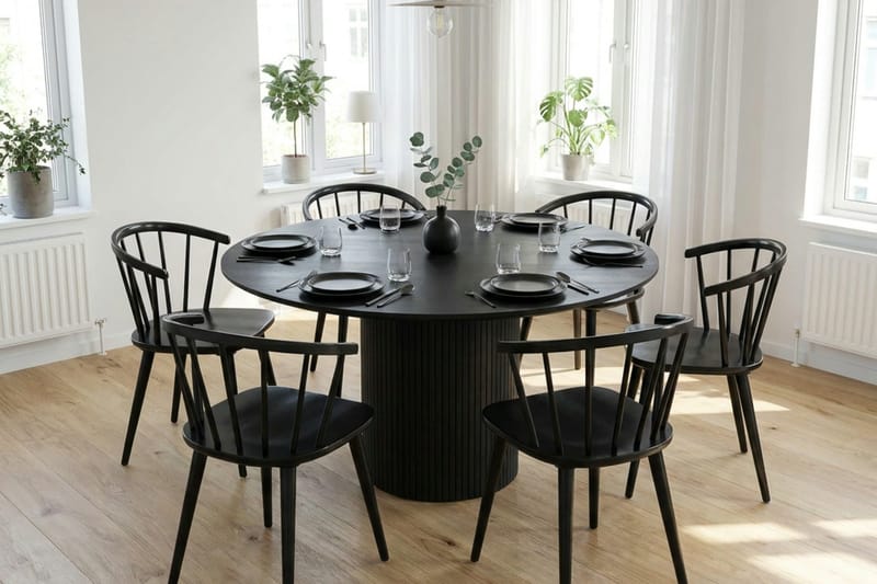 Kopparbo Matgrupp runt 130 cm Svart med 6 Tyrö Matstolar - Svart - Möbler - Matplats - Matgrupp & matbord med stolar