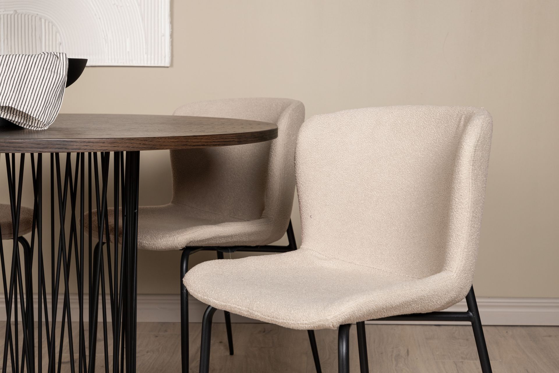 MAMFET Matgrupp  120 cm Rund Mörkgrå med 4 KARAM Stolar - Möbler - Matplats - Matgrupp & matbord med stolar