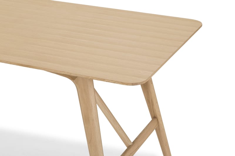 HULSIG Matbord - Köksbord 140 cm Ek Trä Brun - Möbler - Matplats - Matbord & köksbord