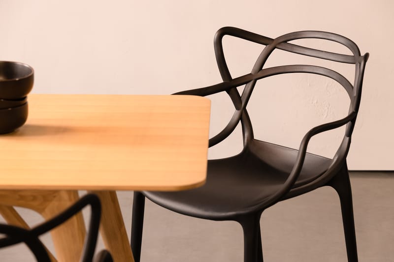 HULSIG Matbord - Köksbord 140 cm Ek Trä Brun - Möbler - Matplats - Matbord & köksbord