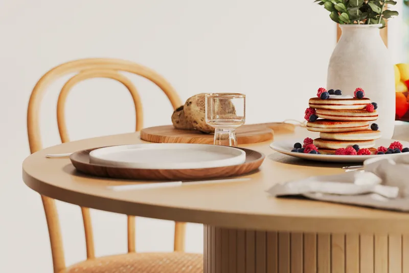 Kopparbo Matbord 106 cm - Ljust vitlaserat ekträ - Möbler - Matplats - Matbord & köksbord