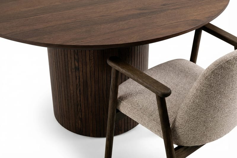 Matgrupp Bark Kopparbo Runt Matbord 180 cm Mörkbrunt med 6 Reciclar Matstolar Valnöt|Greige - Möbler - Matplats - Matgrupp & matbord med stolar