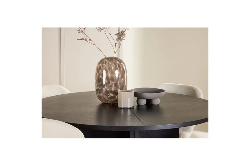 Matgrupp Strada Runt 120/170 cm Svart med Lilja Stolar 4 st - 4 st - Möbler - Matplats - Matgrupp & matbord med stolar