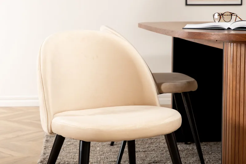 Biana Matgrupp 200 cm Oval inkl 4 Velvets Stolar - Valnötsbrun/Svart - Möbler - Matplats - Matgrupp & matbord med stolar