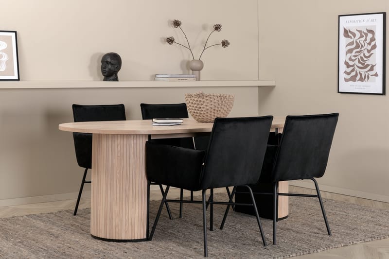 Bianca ovalt matbord med 4st Pippi matstol - Möbler - Matplats - Matgrupp & matbord med stolar