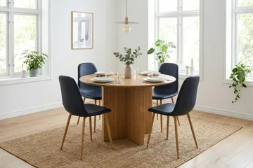 Edda Matgrupp runt 110 cm Ek med 4 Nibe Matstolar - Ek - Möbler - Matplats - Matgrupp & matbord med stolar
