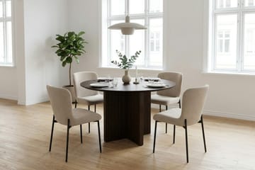 Edda Matgrupp runt 110 cm Rökt Ek med 4 Elsie Matstolar - Rökt ek/Beige - Möbler - Matplats - Matgrupp & matbord med stolar