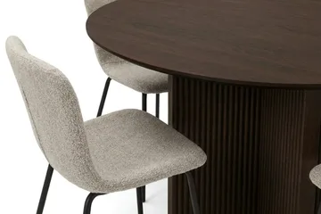 Edda Matgrupp runt 110 cm Rökt Ek med 4 Katy Matstolar - Rökt ek - Möbler - Matplats - Matgrupp & matbord med stolar