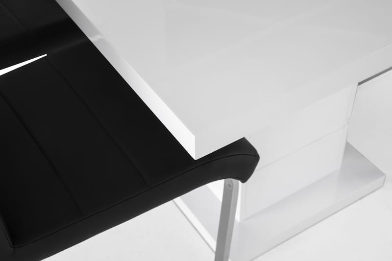 KULMBACH Bord Förlängningsbar 120 + 4 SALA Stol Vit/Svart - Möbler - Matplats - Matgrupp & matbord med stolar