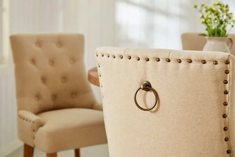 Lyon Matgrupp Rund med 4 st Viktoria Fåtölj - Trä/Vit/Beige - Möbler - Matplats - Matgrupp & matbord med stolar