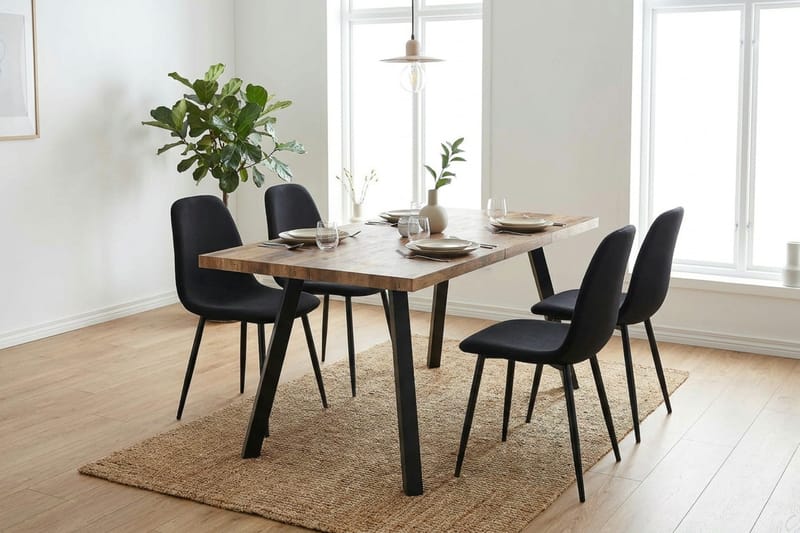 Marcelen Matbord med 4 Nibe Stolar - Möbler - Matplats - Matgrupp & matbord med stolar