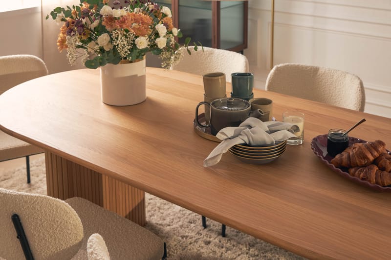 Noira Matbord 220 cm Ek med 6st Gemmiano Matstol - Möbler - Matplats - Matgrupp & matbord med stolar